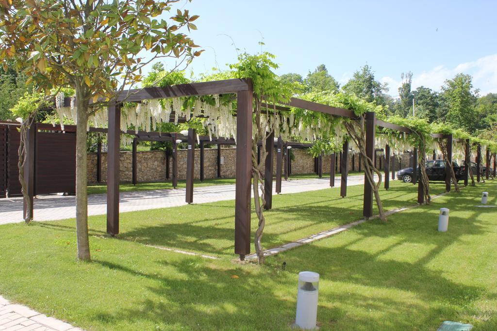 Private Apartments In Yoo Bulgaria Complex 奥布佐尔 外观 照片
